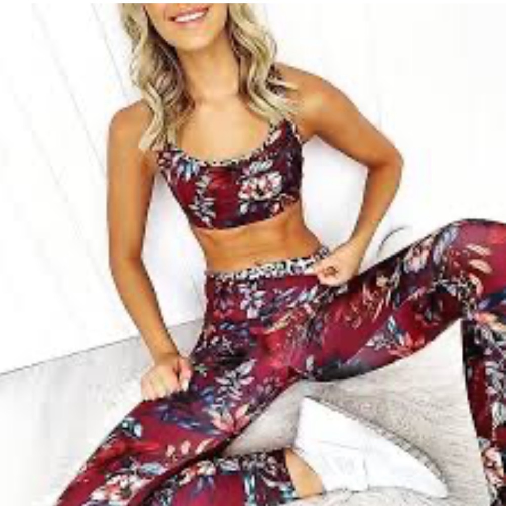 MinkPink Move REVOLVE‎ Tropical Print 2 piece set leggings/bra size large